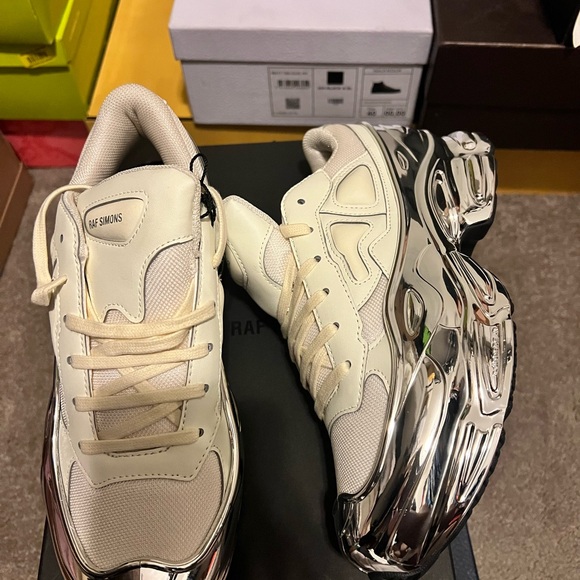 Adidas - Raf Simons Cream White Silver Metallic, Mirrored collection. - Picture 2 of 6